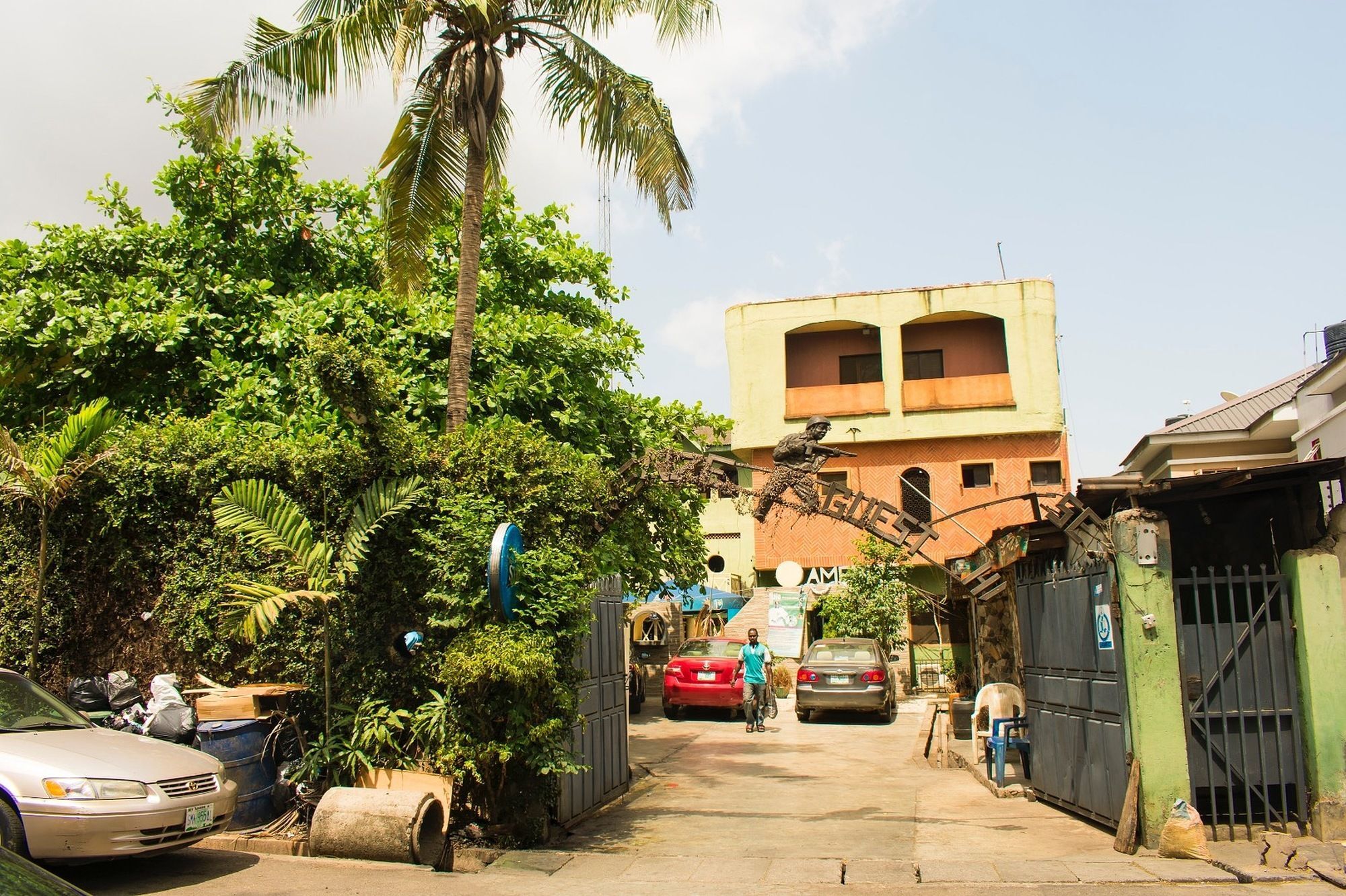 Amenze Guest House Bale Akiosi Exterior photo